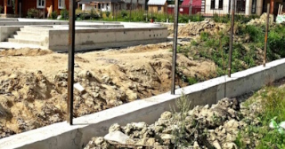 Фундамент под забор заказать в Партизанске - заливка фундамента для забора | от 1523 за п.м.